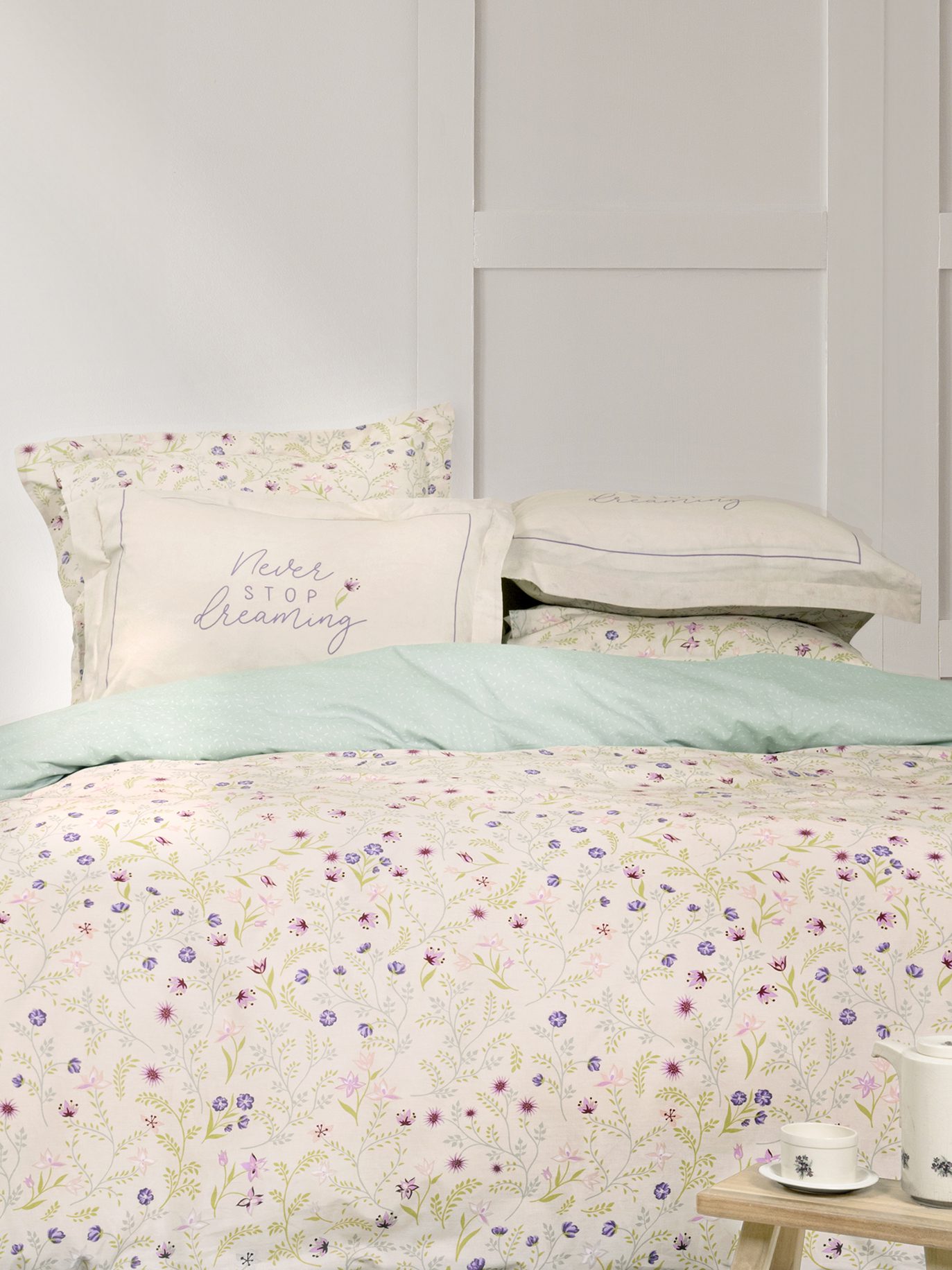 Σετ Σεντόνια Μονά με Λάστιχο - Dream Garden - Μονά με λάστιχο (1 x 100x200+32 + 1 x 170x260 + 1 Μαξιλαροθήκη Oxford 4 πλευρών 52x72+5) "Nima Home" - Image 2