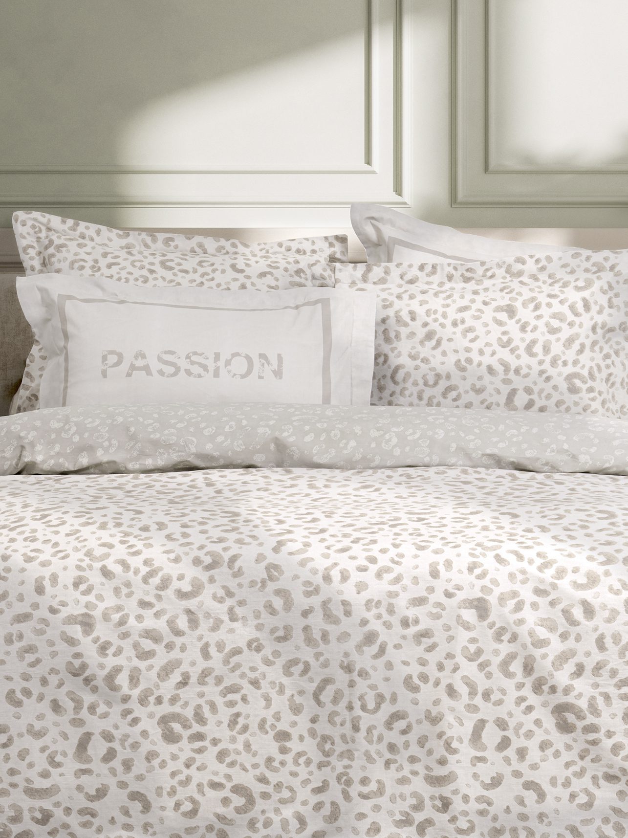 Σετ Σεντόνια Υπέρδιπλα με Λάστιχο - Passion - Υπέρδιπλα λάστιχο (1 x 160x200+32 + 1 x 240x260 + 2 Μαξιλαροθήκες Oxford 4 πλευρών 52x72+5) "Nima Home" - Image 2